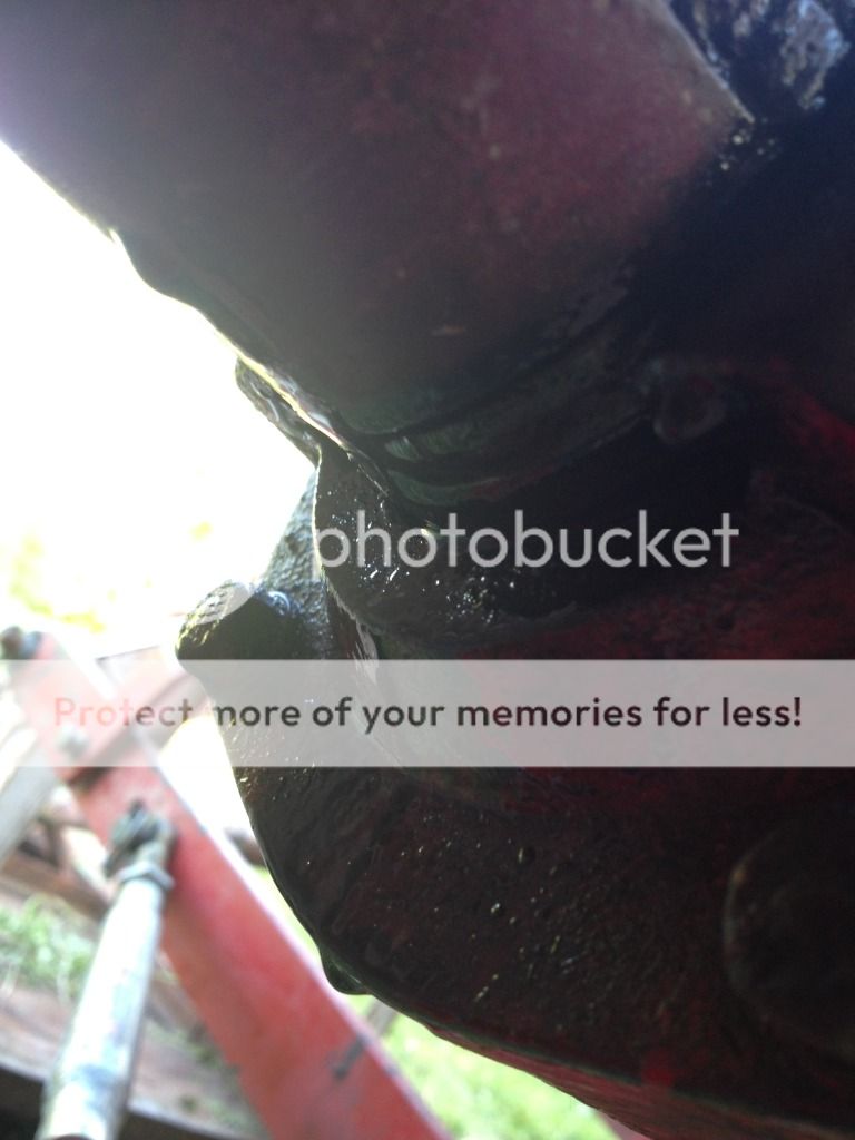 Farmall M axle leak, what seals?? The