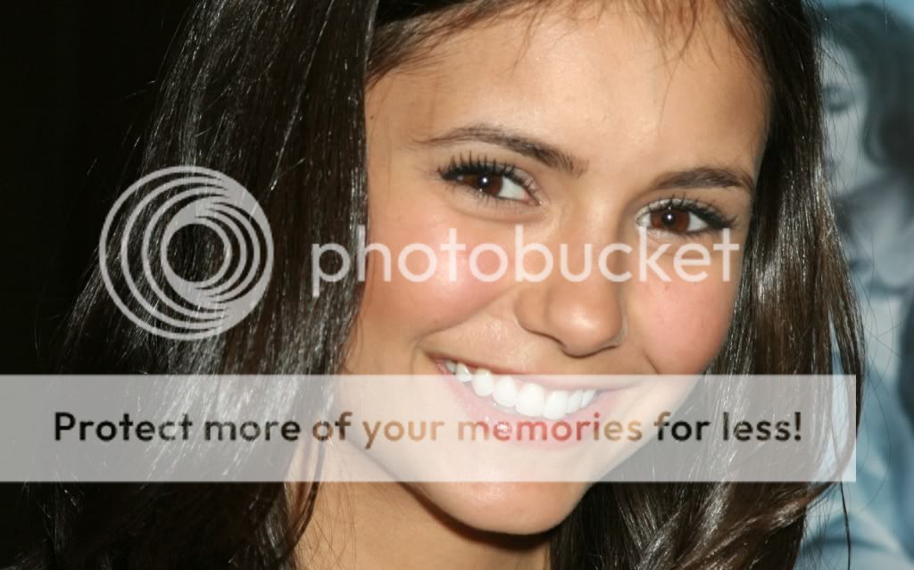 nina-dobrev-32266-1280x800.jpg
